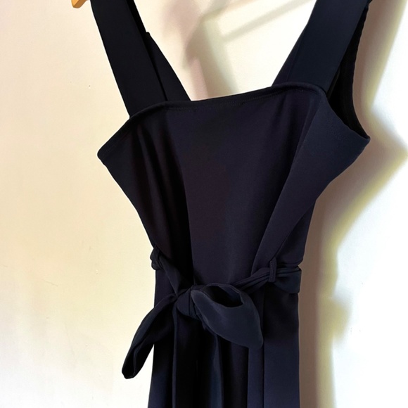 Navy crepe maternity dress New with tags - Picture 4 of 7